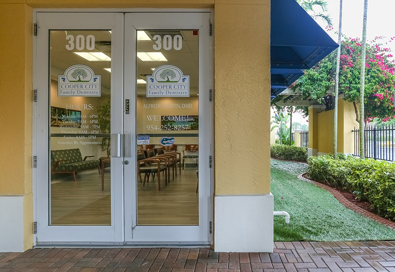 Outdoor view of Cooper City Family Dentistry